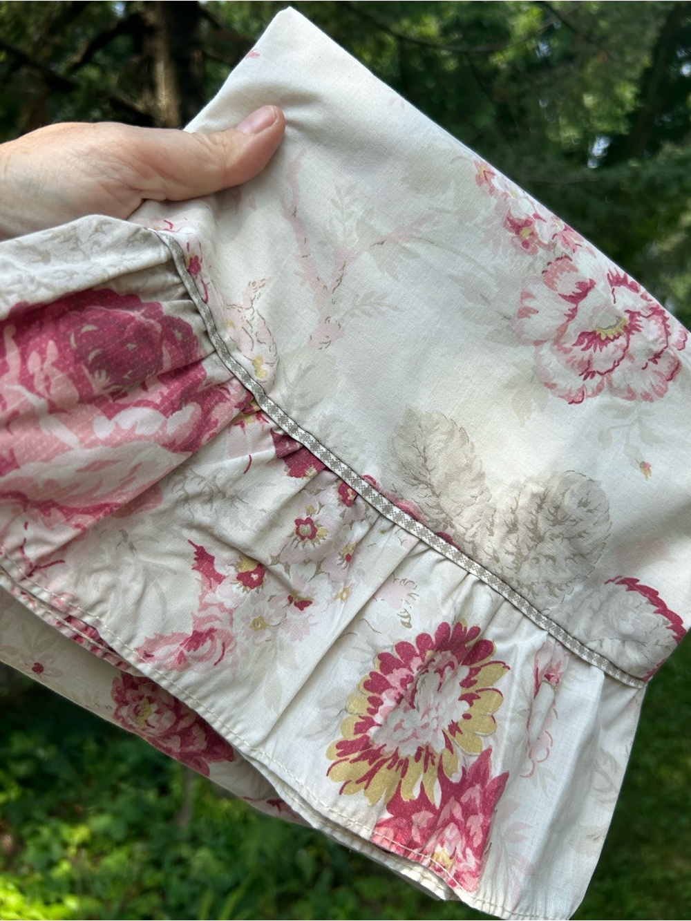 Waverly Pillowcase Garden Room Floral Shams Pink Cream Standard Lot of Four